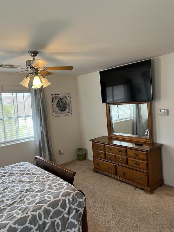 Vic'S 3 Bedroom 4Beds & Pool Centrally Located! Las Vegas Esterno foto