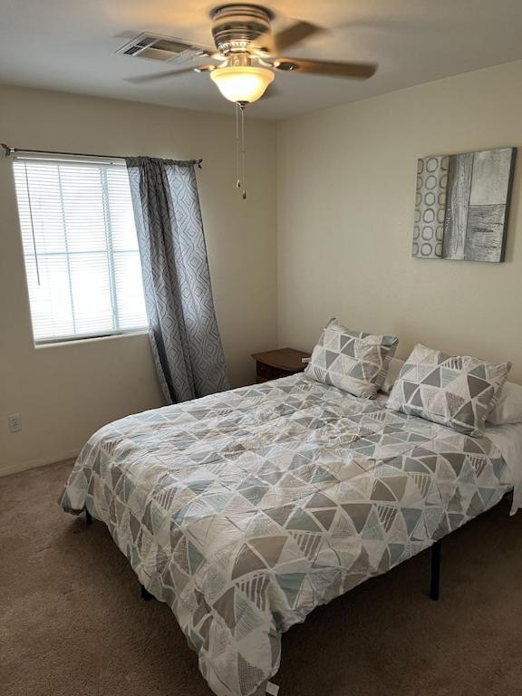 Vic'S 3 Bedroom 4Beds & Pool Centrally Located! Las Vegas Esterno foto